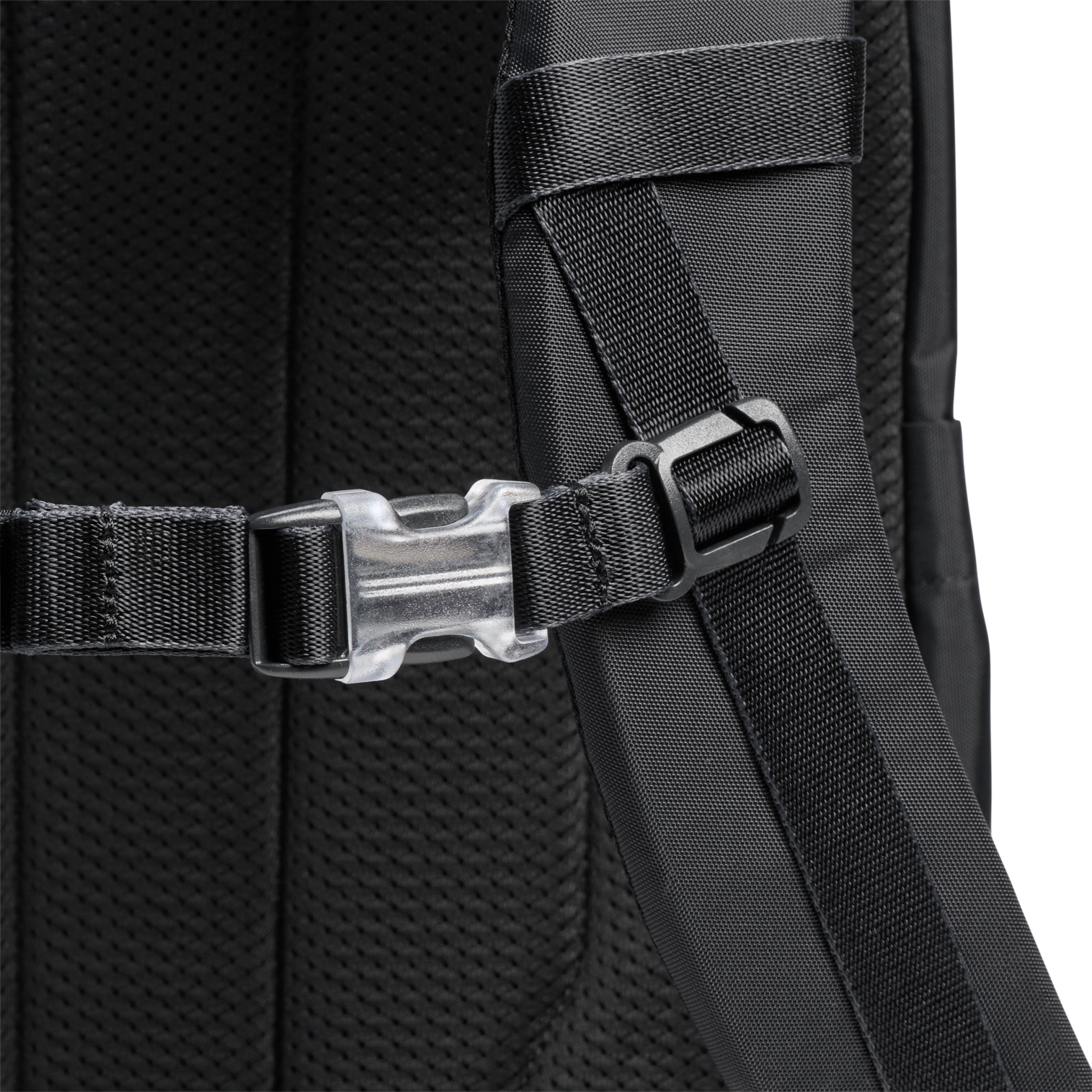 The Vitalize™ Macro Method Backpack | 30.9 QT